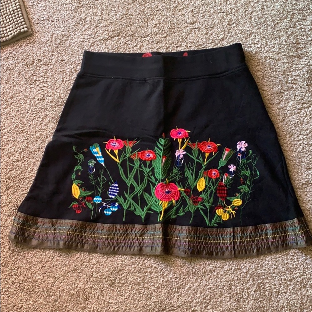 Flowery skirt good shape!